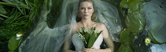 Melancholia Ein Bett aus Seerosen Erstes Szenenbild zum Von Trier